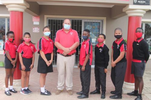YAPS headmaster with prefects of 2021